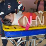Professora cai de moto em Rio Branco após perder controle e bater em buraco Professora cai de moto em Rio Branco após perder controle e bater em buraco