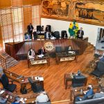 Retorno ao trabalho na Aleac: Apenas 13 deputados comparecem após o recesso Retorno ao trabalho na Aleac: Apenas 13 deputados comparecem após o recesso