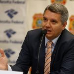“Infiltração do crime organizado no Estado é cruel”, diz diretor da PF “Infiltração do crime organizado no Estado é cruel”, diz diretor da PF