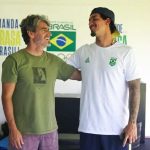 Medina dedica medalha dos Jogos Olímpicos ao padrasto: ‘Significa muito pra gente’ Medina dedica medalha dos Jogos Olímpicos ao padrasto: ‘Significa muito pra gente’