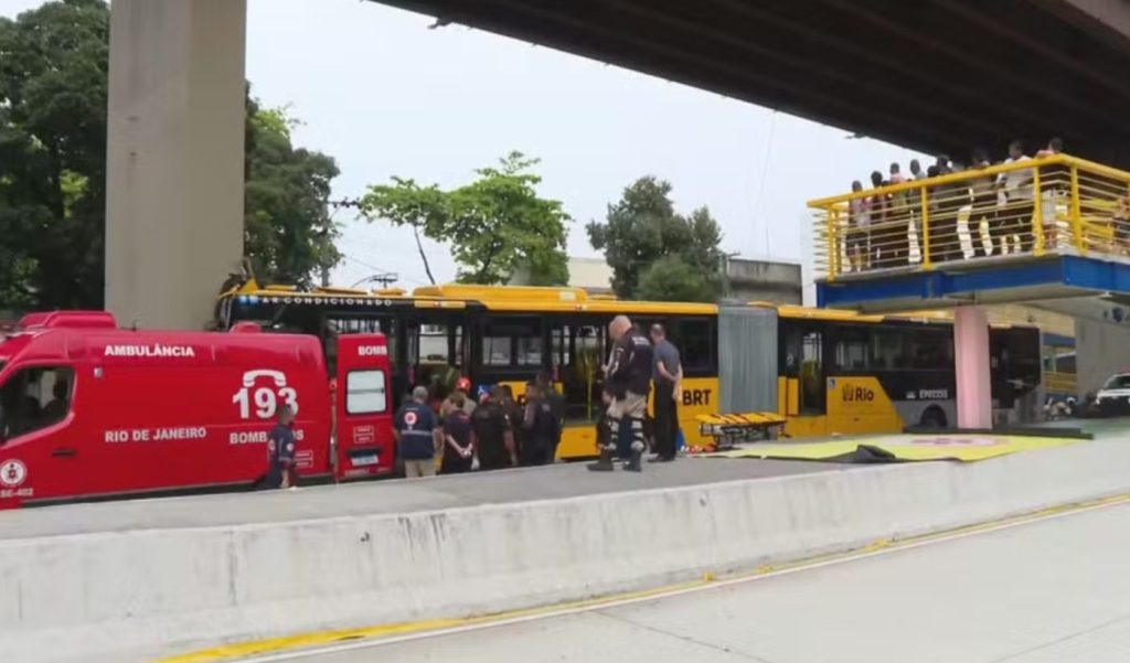 Acidente com BRT no Rio deixa 57 feridos