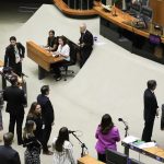 Câmara conclui votação da desoneração da folha de pagamento Câmara conclui votação da desoneração da folha de pagamento