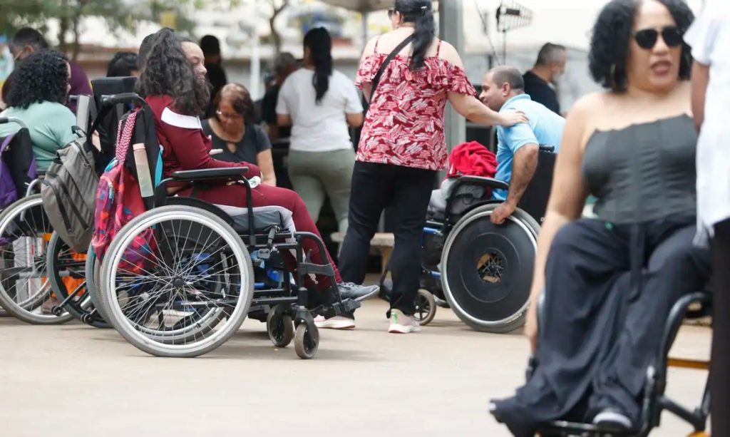Parada PCD em SP celebra diversidade e reforça luta contra exclusão