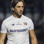Zubeldía comemora vitória do São Paulo e garante respaldo da diretoria