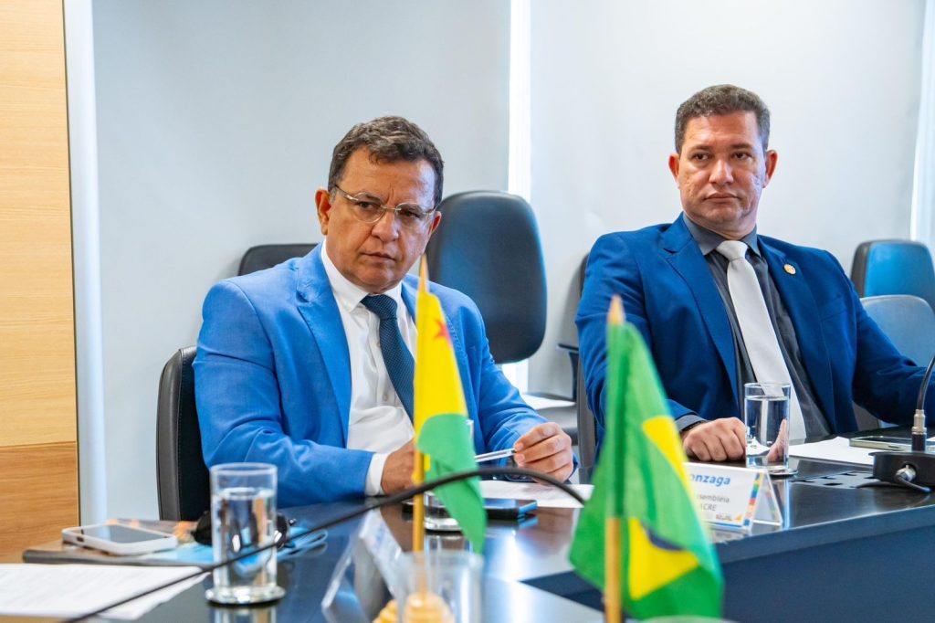Em Brasília, Gonzaga, secretários do governo e conselheiro do TCE tratam de recursos para pavimentação de rodovias e revitalização do Igarapé São Francisco