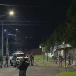 Homem que manteve família refém, matou pai, irmão e policial é encontrado morto em casa no RS