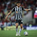 Gustavo Scarpa valoriza empate contra o Flamengo: 'melhor um ponto do que zero'.
