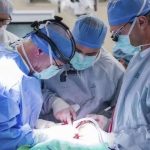 Homem declarado com morte cerebral acorda momentos antes de cirurgia para retirada de órgãos Homem declarado com morte cerebral acorda momentos antes de cirurgia para retirada de órgãos