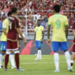 Vini Jr perde pênalti, Brasil vacila e só empata com a Venezuela