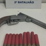 Líder do B13 é preso escondido em caixa d'água em Rio Branco Líder do B13 é preso escondido em caixa d'água em Rio Branco