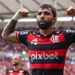 Flamengo atropela o Atlético-MG no Maracanã e abre vantagem na final da Copa do Brasil Flamengo atropela o Atlético-MG no Maracanã e abre vantagem na final da Copa do Brasil