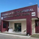 Mãe alega que médica matou bebê ao furar seu pescoço com unhas de gel