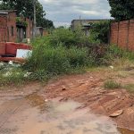 Moradores do Bairro São Sebastião reclamam da falta de trafegabilidade nas ruas e recolhimento de entulhos pela Prefeitura de Rio Branco Moradores do Bairro São Sebastião reclamam da falta de trafegabilidade nas ruas e recolhimento de entulhos pela Prefeitura de Rio Branco