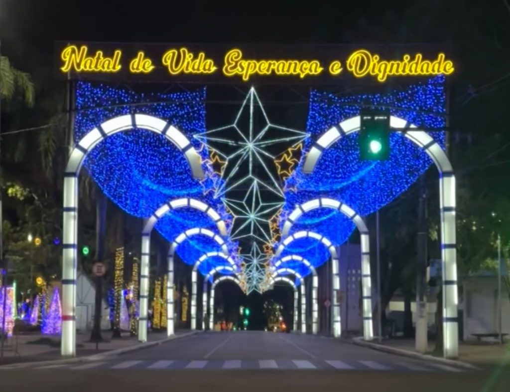 Decoração natalina de Rio Branco permanece até 20 de janeiro