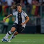 Jogadora critica sexualização do futebol feminino por imagens na web: 'Problema para mim' Jogadora critica sexualização do futebol feminino por imagens na web: 'Problema para mim'