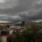 Acre: sol, nuvens e chuvas pontuais marcam o início da semana