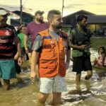 Tarauacá proíbe barcos motorizados em ruas alagadas para preservar casas e moradores