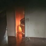 Incêndio em casa usada por moradores de rua preocupa autoridades em Cruzeiro do Sul