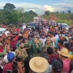 BR-364 Liberada após protesto em Sena Madureira: Moradores denunciam ações do IBAMA BR-364 Liberada após protesto em Sena Madureira: Moradores denunciam ações do IBAMA