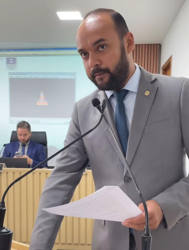 João Paulo tem PL que institui Semana Municipal de Cuidados com a Mulher no Climatério e na Menopausa aprovado