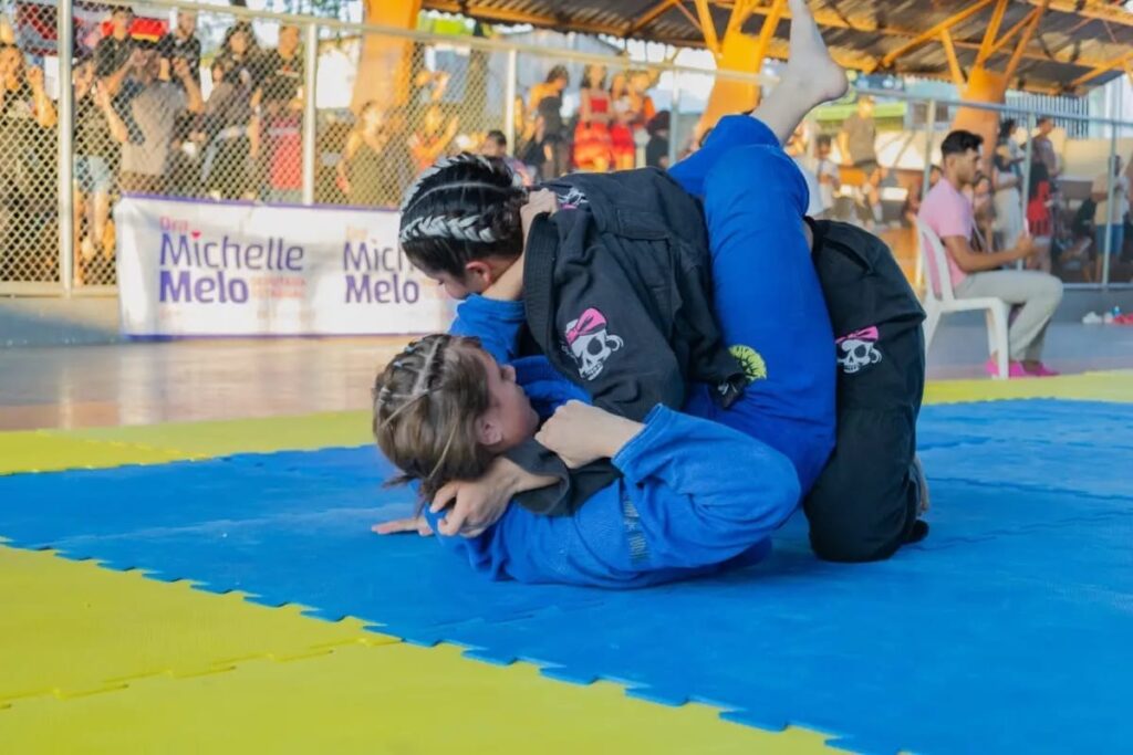 Jiu-Jitsu feminino brilha no Acre Combat com lutas de alto nível