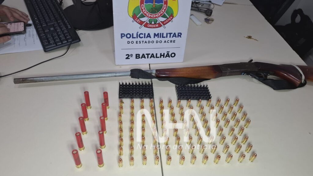 Suposto armeiro é preso ao negociar arma de fogo em plena luz do dia no bairro Aviário
