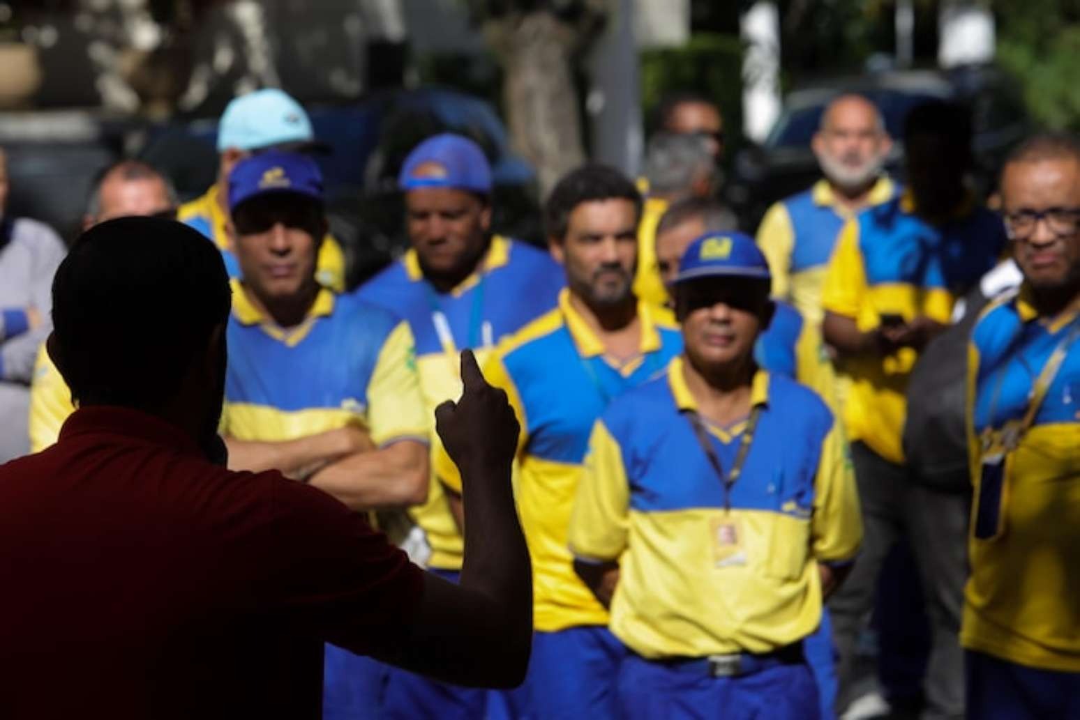Correios aprovam plano de reestruturação que prevê empréstimo de R$ 20 bi, venda de imóveis e fusões Correios aprovam plano de reestruturação que prevê empréstimo de R$ 20 bi, venda de imóveis e fusões