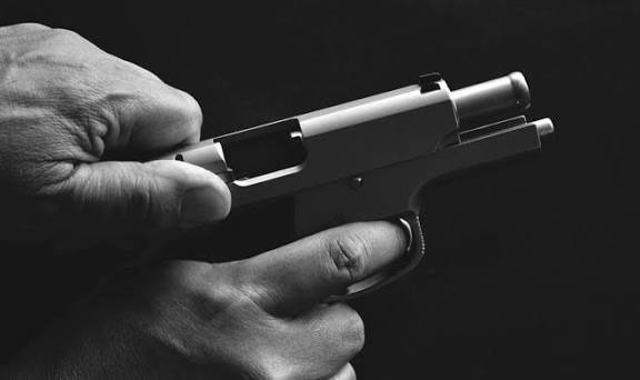 Adolescente de 15 Anos é apreendido por assalto a farmácia em Cruzeiro do Sul Adolescente de 15 Anos é apreendido por assalto a farmácia em Cruzeiro do Sul
