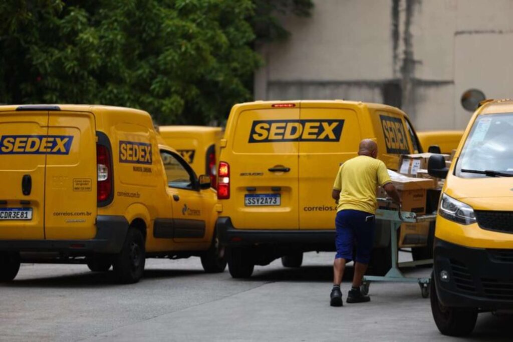 Correios assinam acordo de financiamento de R$ 12 bilhões com cinco bancos
