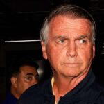 Bolsonaro está sendo medicado para evitar trombose, aponta boletim médico Bolsonaro está sendo medicado para evitar trombose, aponta boletim médico