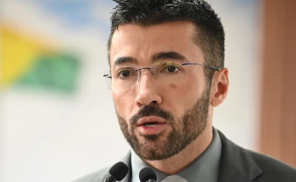 Vereador denuncia atraso em rescisões de 194 ex-servidores de Rio Branco: “Vão passar o Natal sem dinheiro”