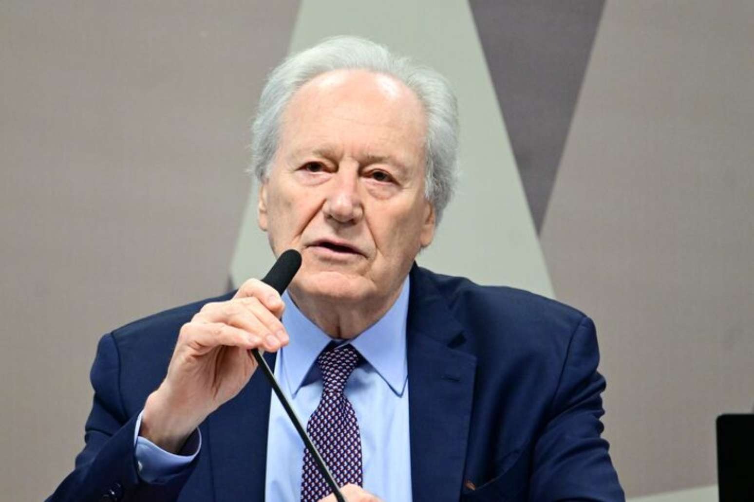 PGR é acionada para apurar conflito em contratação de escritório de Lewandowski pelo Master