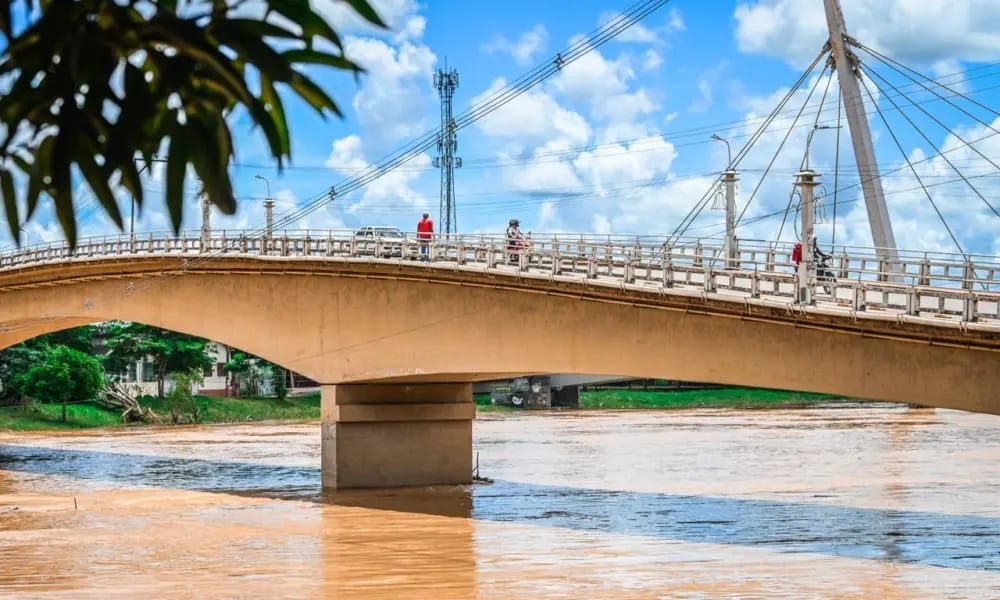 Rio Acre segue acima do transbordo em Rio Branco e registra elevação gradual neste domingo