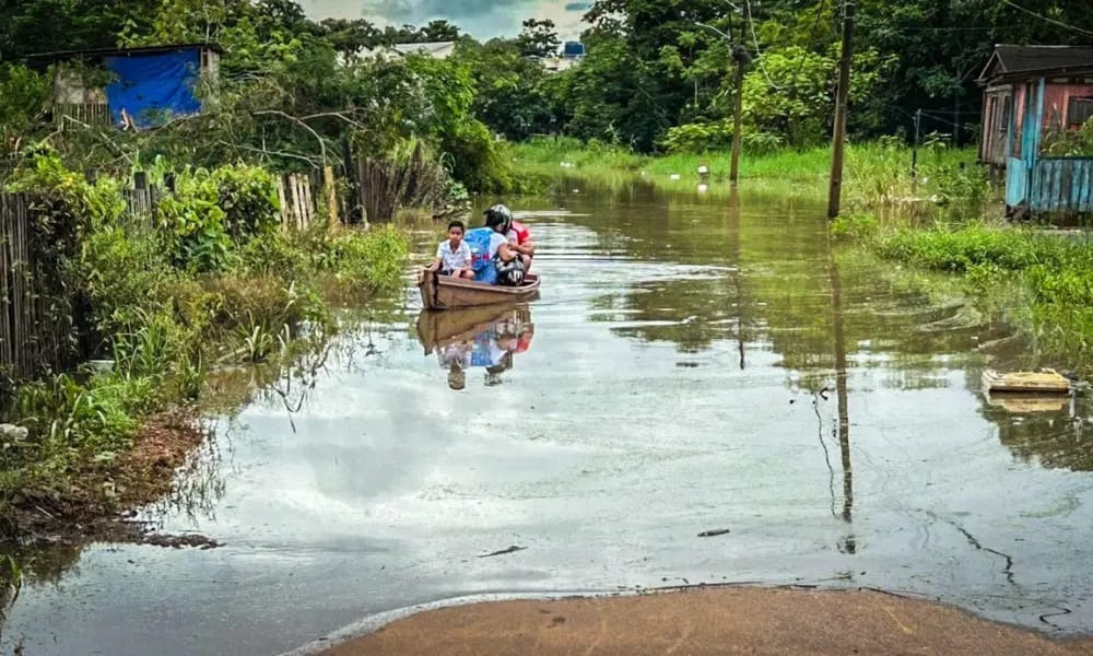 Cheia em Rio Branco afeta mais de 8 mil pessoas em zona urbana e rural