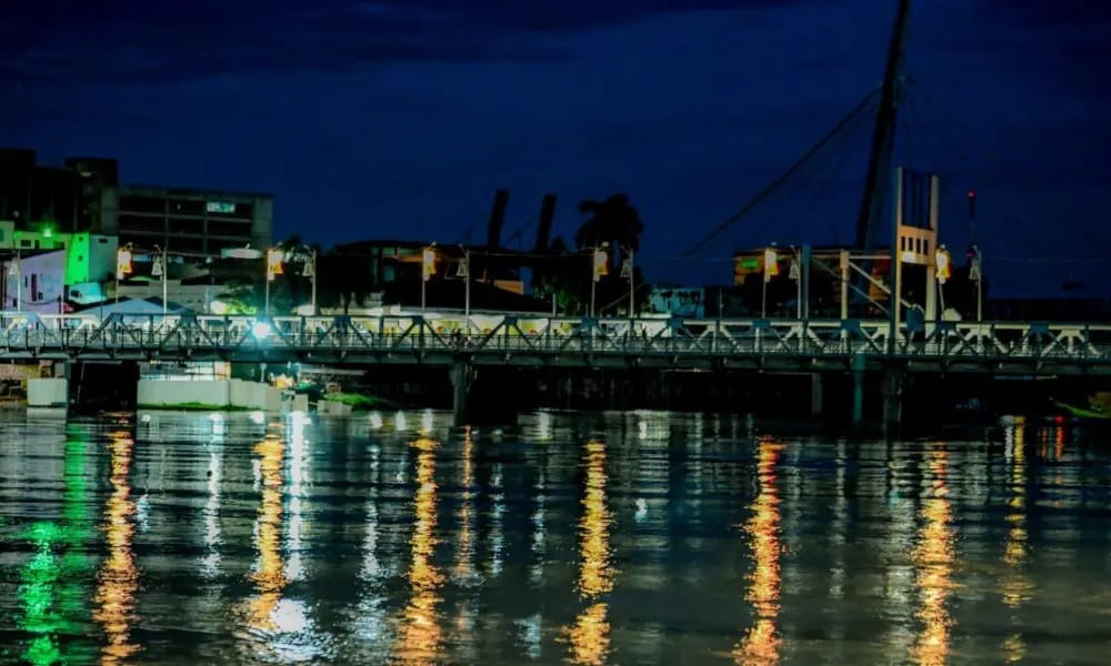 Rio Acre segue em alta em Rio Branco, atingindo 15,17 metros às 21h deste sábado