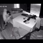 Cinco homens arrombam loja em Mâncio Lima e levam mais de 40 itens de clientes