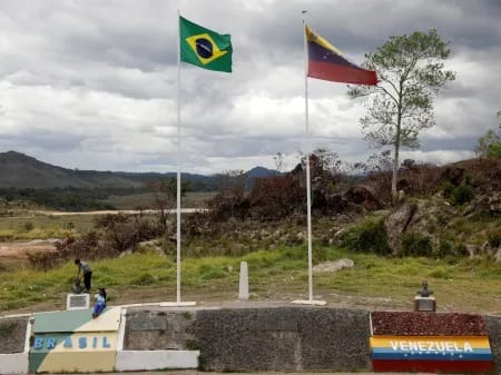 Fronteira entre Brasil e Venezuela é reaberta em Pacaraima após fechamento temporário