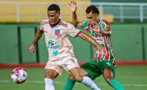 Humaitá goleia Independência por 3 a 0 no Tonicão e assume comando do Estadual 2026