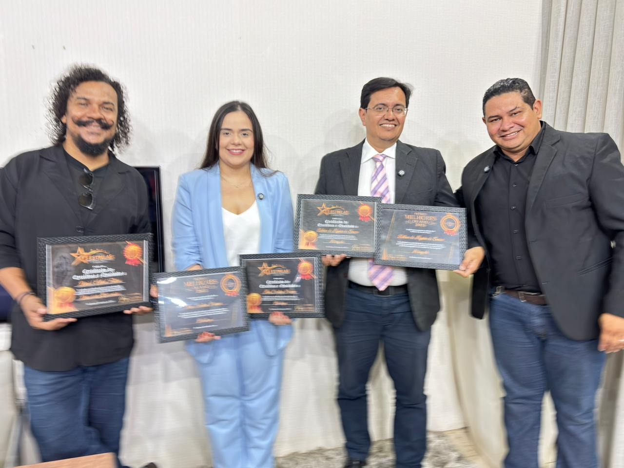 Equipe do programa Acreconnection, da TV Rio Branco, recebe o Prêmio Cinco Estrelas 2025
