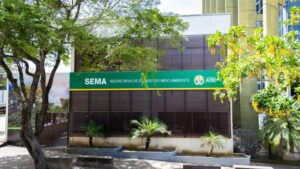 Criminosos invadem sede da SEMA em Rio Branco; salas são desorganizadas e objetos são roubados