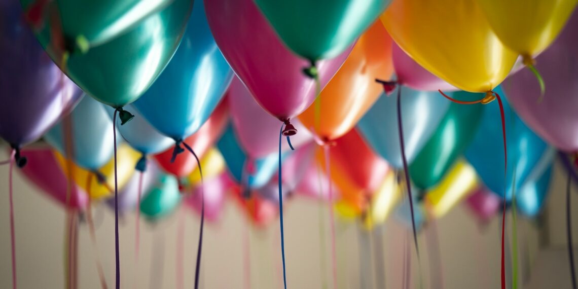 Dia do aniversário terá folga garantida para trabalhadores CLT de todo o Brasil a partir da aprovação de nova Lei Dia do aniversário terá folga garantida para trabalhadores CLT de todo o Brasil a partir da aprovação de nova Lei