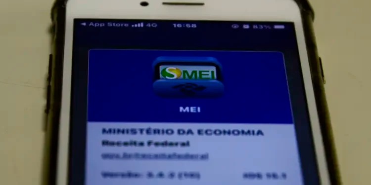 MEIs de todo Brasil precisam entregar documentação para evitar multa
