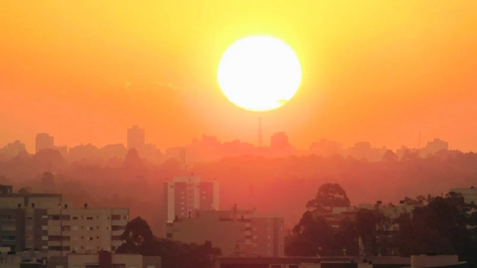Prepare-se que o calor vai aumentar ainda mais com máximas extremas Prepare-se que o calor vai aumentar ainda mais com máximas extremas