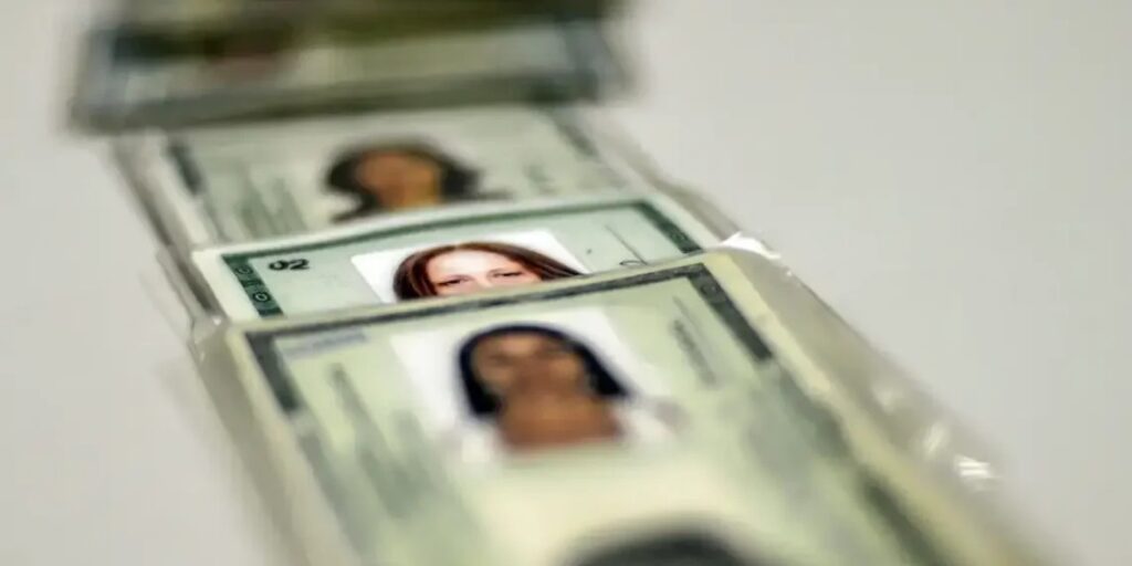 Documento de Identidade não vai mais ser aceito no Brasil se estiver nestes moldes