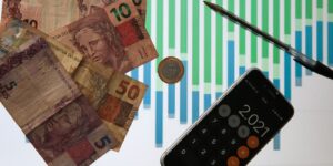 Exportações de serviços do Brasil atingem recorde de US$ 51,8 bilhões em 2025