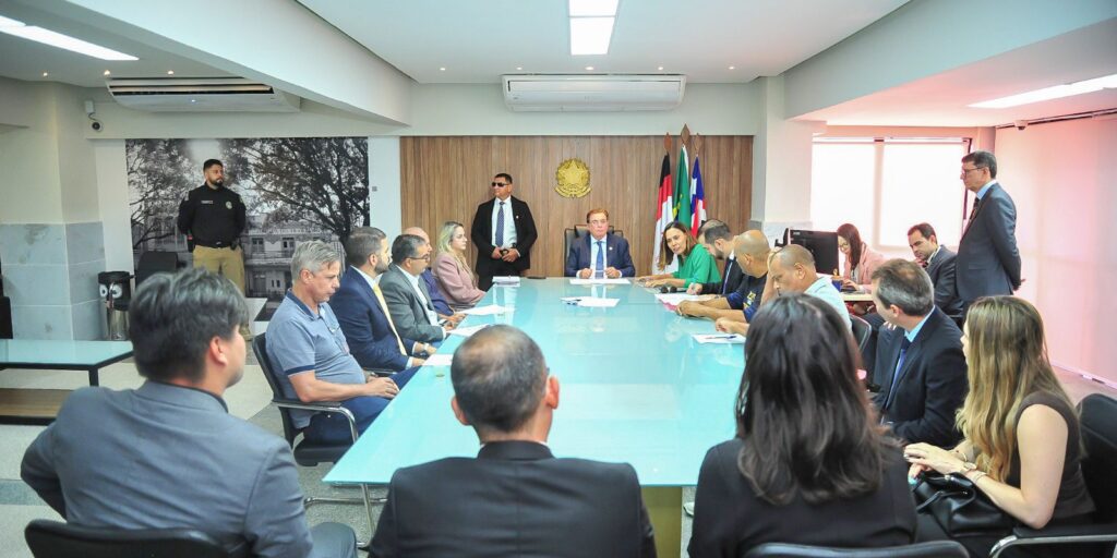 Reunião de conciliação sobre greve de ônibus em São Luís termina sem acordo