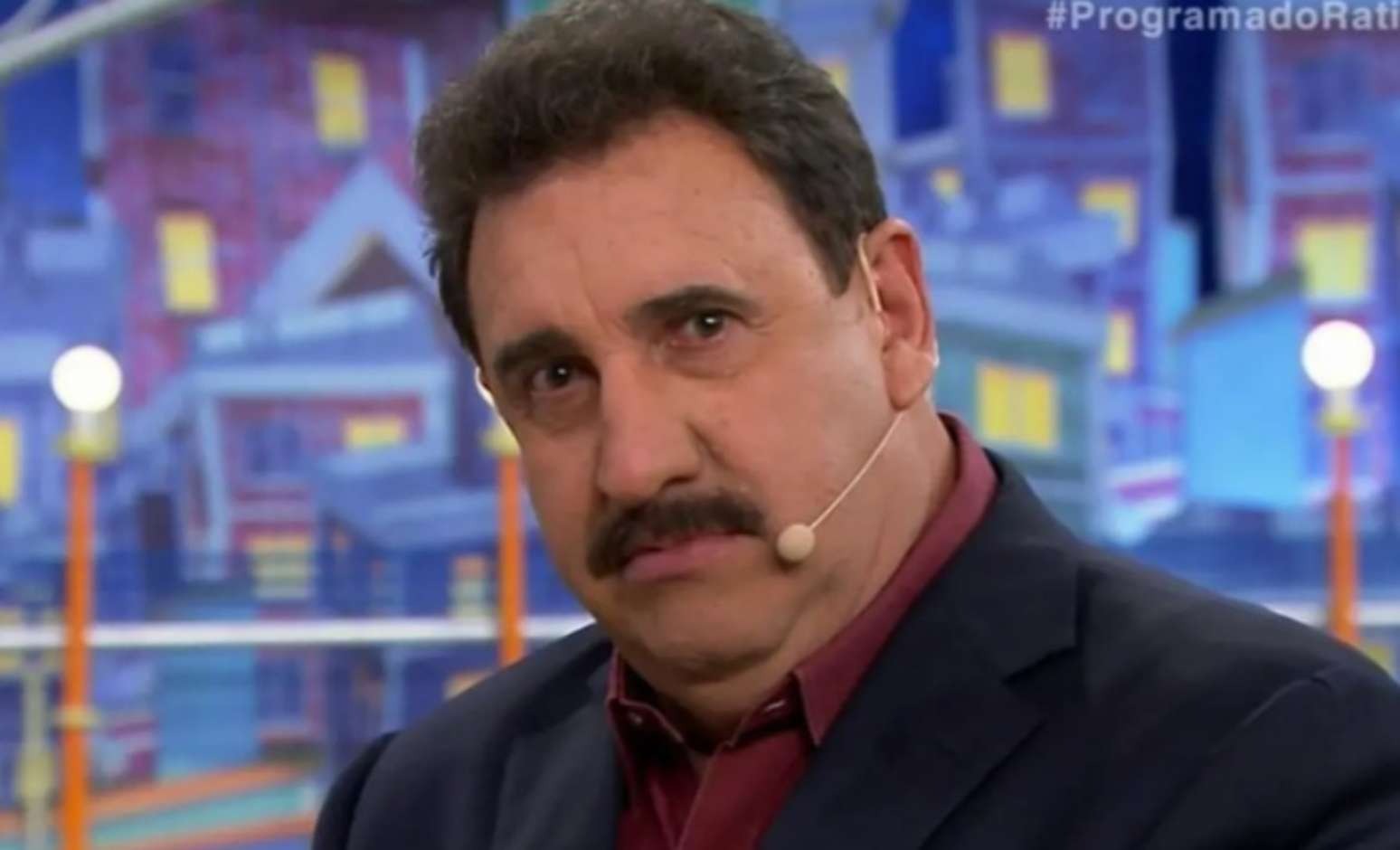 Ratinho será julgado por comentário considerado racista contra bailarina, que pede R$ 2 mi por danos morais
