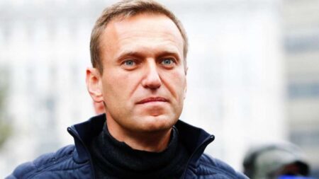 Rússia usou toxina de rã da América do Sul para matar opositor Alexei Navalny, afirma Reino Unido; relembre o caso