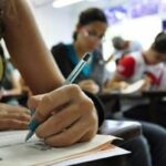 Estratégia para passar em concurso sem dominar todo o conteúdo é compartilhada por professor
