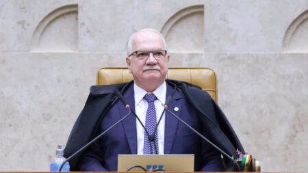 No Congresso, Fachin defende “diálogo republicano” entre Poderes